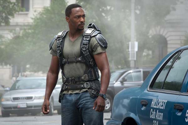 Anthony Mackie dans Captain America: Le soldat de l'hiver (2014)