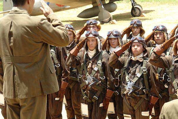 Kamikaze: Le dernier assaut (2013)