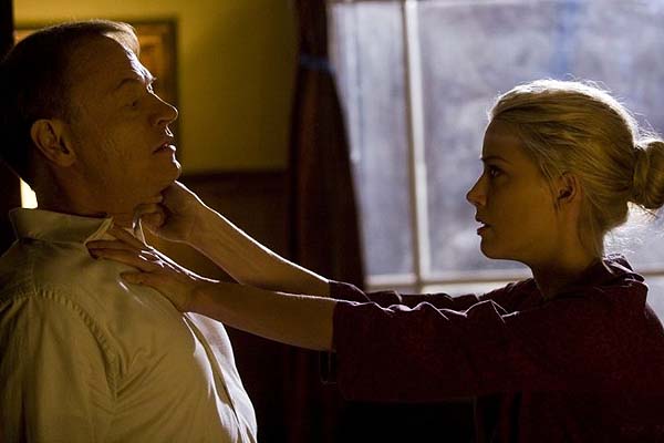 The Ward - L'Hôpital de la Terreur (2010)