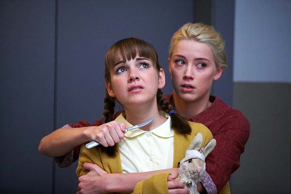 The Ward - L'Hôpital de la Terreur (2010)