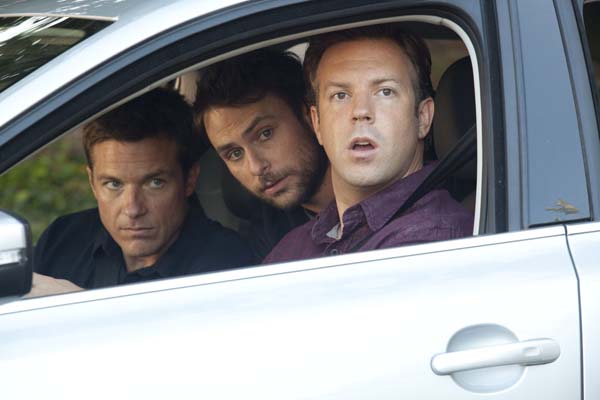 Jason Bateman, Charlie Day, et Jason Sudeikis dans Comment tuer son boss? (2011)
