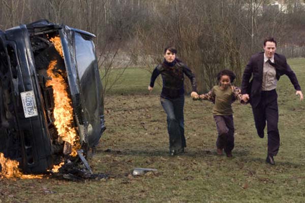 Jennifer Connelly, Keanu Reeves, et Jaden Smith dans Le jour où la Terre s'arrêta (2008)