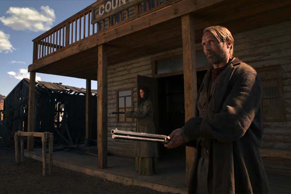 Mads Mikkelsen et Eva Green dans The Salvation (2014)