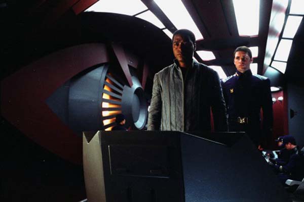 Chiwetel Ejiofor dans Serenity - L'ultime rébellion (2005)