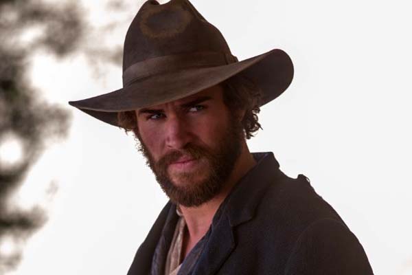 Liam Hemsworth dans The Duel (2016)