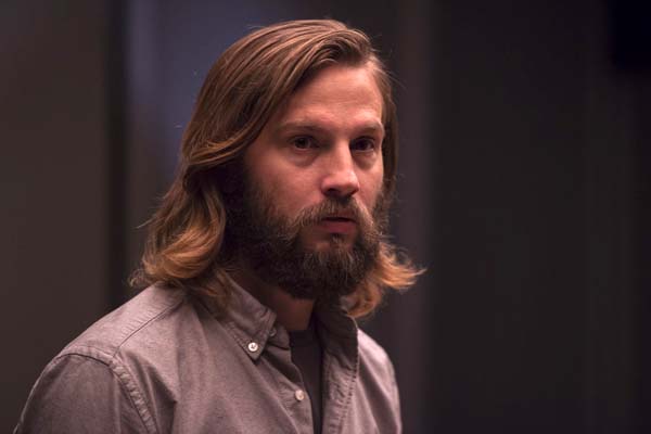 Logan Marshall-Green dans The Invitation (2015)