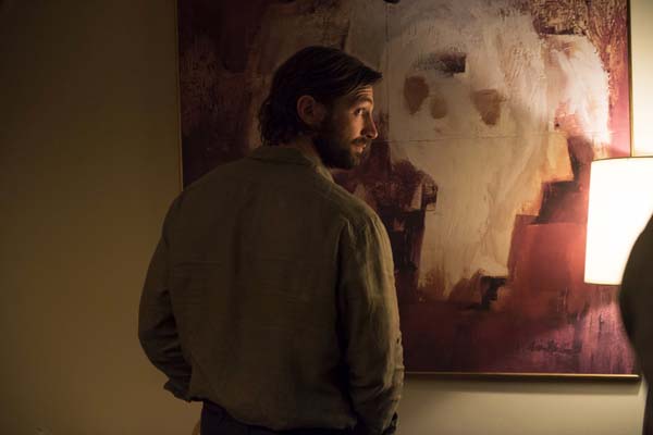 Michiel Huisman dans The Invitation (2015)