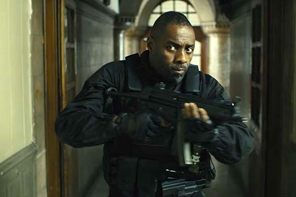 Idris Elba dans Bastille Day (2016)