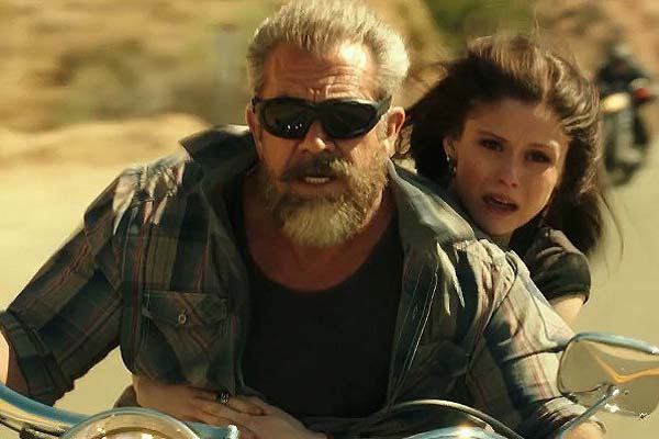 Mel Gibson et Erin Moriarty dans Blood Father (2016)