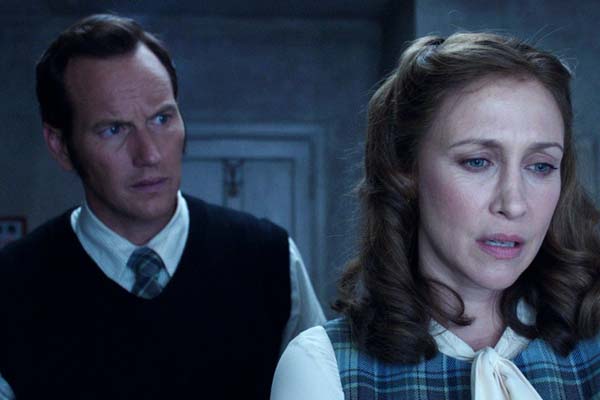 Vera Farmiga et Patrick Wilson dans Conjuring 2: Le cas Enfield (2016)
