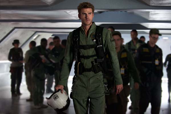 Liam Hemsworth dans Independence Day: Resurgence (2016)