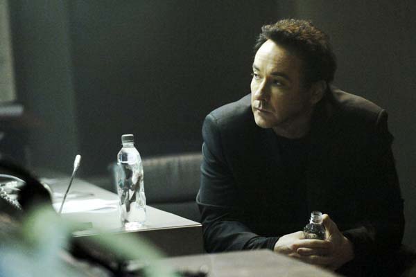 John Cusack dans The Numbers Station (2013)