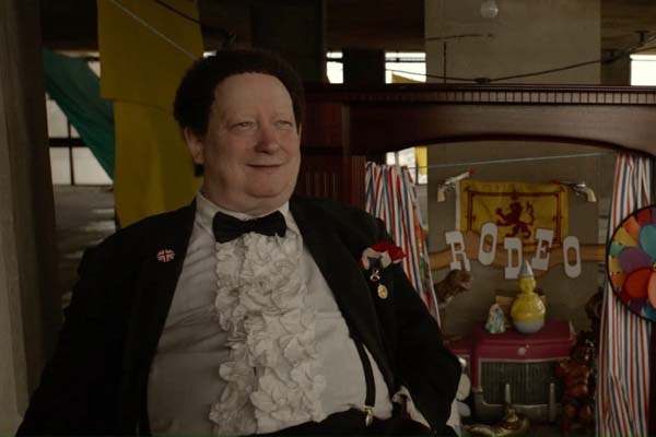 Brian Pettifer dans The Legend of Barney Thomson (2015)