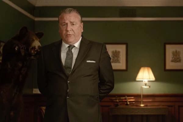 Ray Winstone dans The Legend of Barney Thomson (2015)