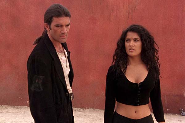 Antonio Banderas et Salma Hayek dans Desperado (1995)