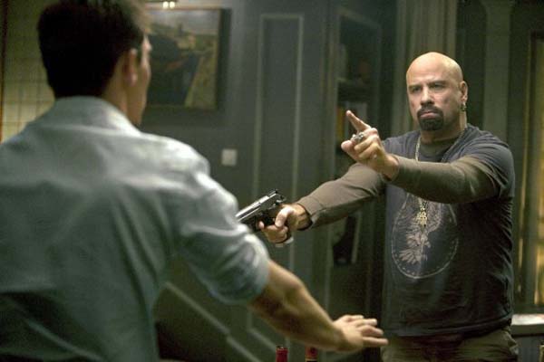 John Travolta et Jonathan Rhys Meyers dans From Paris with Love