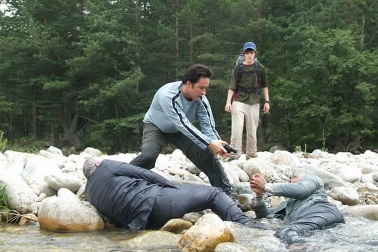 Morgan Freeman et John Cusack dans Le Contrat (2006)