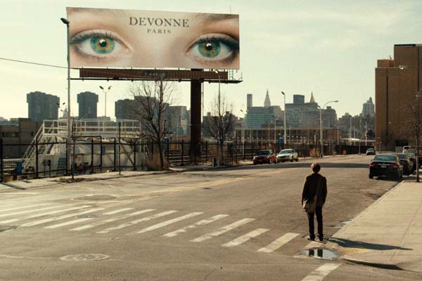 Michael Pitt dans I Origins (2014)