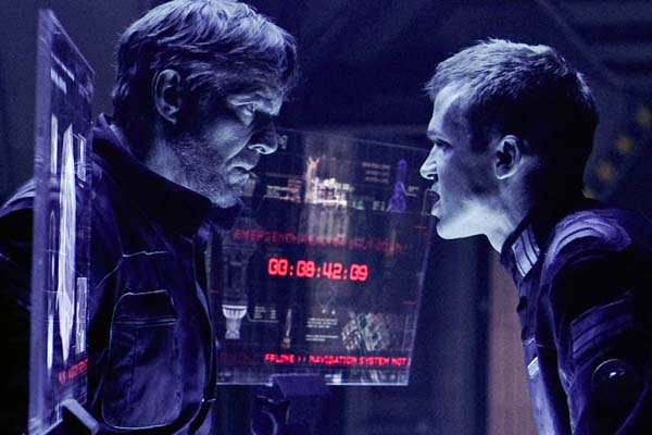 Dennis Quaid et Cam Gigandet dans Pandorum (2009)