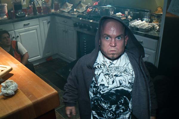 Martin Klebba dans Projet X (2012)