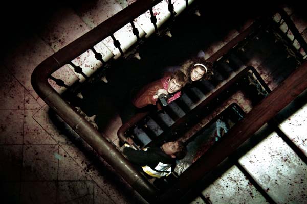 Juli Fàbregas, Andrea Ros, and Àlex Batllori dans [Rec]² (2009)