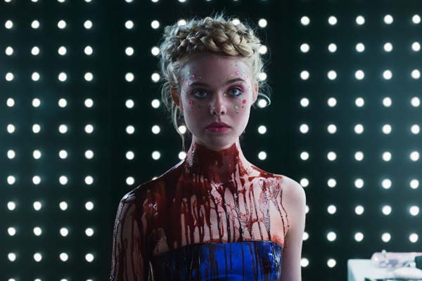 Elle Fanning dans The Neon Demon (2016)