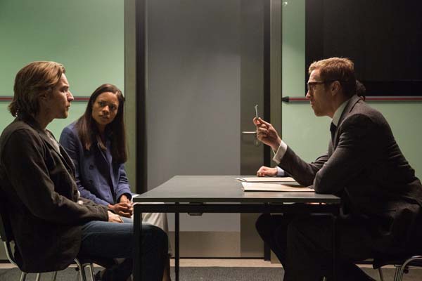 Ewan McGregor, Naomie Harris, et Damian Lewis dans Un traître idéal (2016)