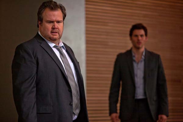 ames Marsden et Eric Stonestreet dans The Loft (2014)