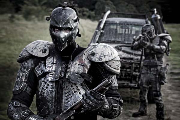 Jay Gallagher dans Road of the Dead (2014)