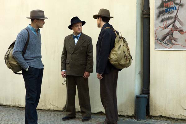 Toby Jones, Cillian Murphy, et Jamie Dornan dans Anthropoid (2016)
