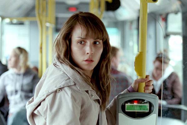 Noomi Rapace dans Babycall (2011)