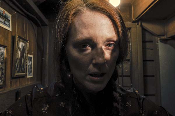 Julianne Moore dans Carrie, la vengeance (2013)