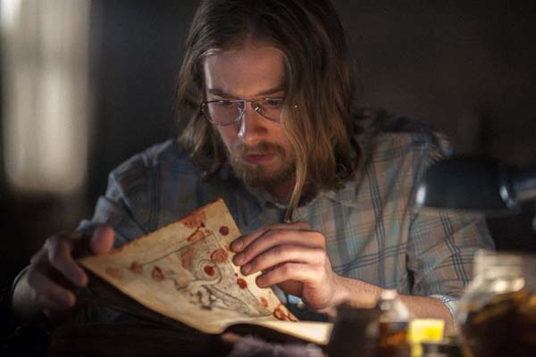 Lou Taylor Pucci dans Evil Dead (2013)