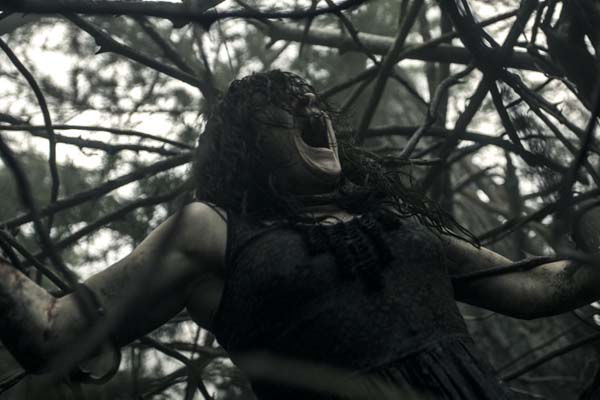 Jane Levy dans Evil Dead (2013)