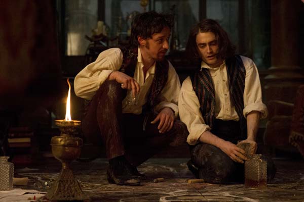 James McAvoy et Daniel Radcliffe dans Docteur Frankenstein (2015)