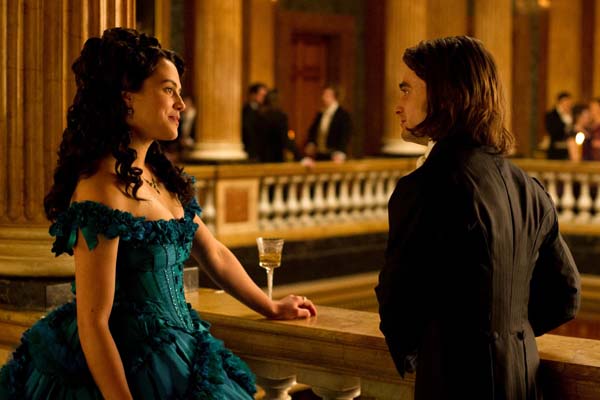 James McAvoy et Daniel Radcliffe dans Docteur Frankenstein (2015)