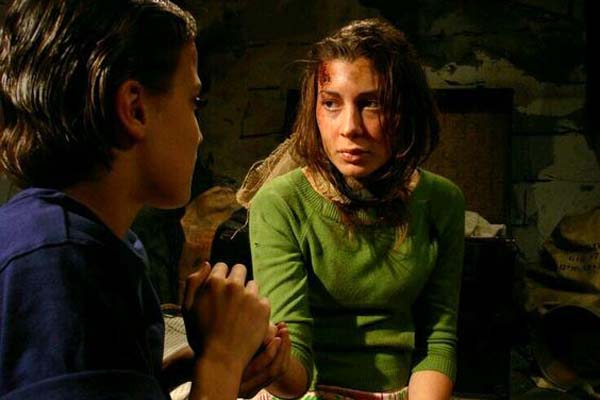 Meg Loughlin dans The Girl Next Door (2007)