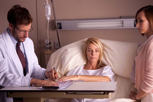 Belén Rueda et Daniel Grao dans Les Yeux de Julia (2010)