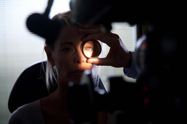 Belén Rueda dans Les Yeux de Julia (2010)