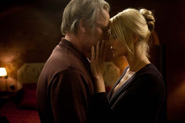 Lluís Homar et Belén Rueda dans Les yeux de Julia (2010)