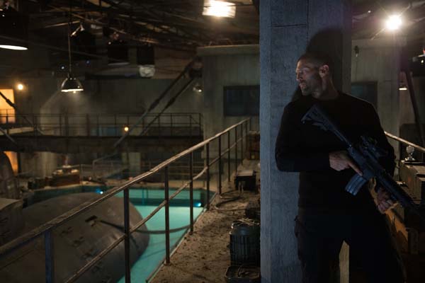 Jason Statham dans Mechanic: Resurrection (2016)