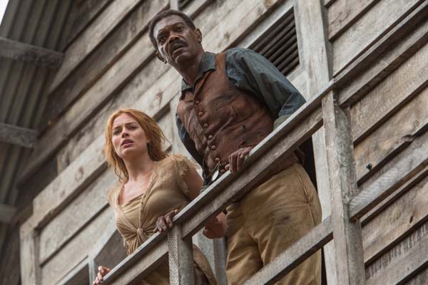 Samuel L. Jackson et Margot Robbie dans Tarzan (2016)