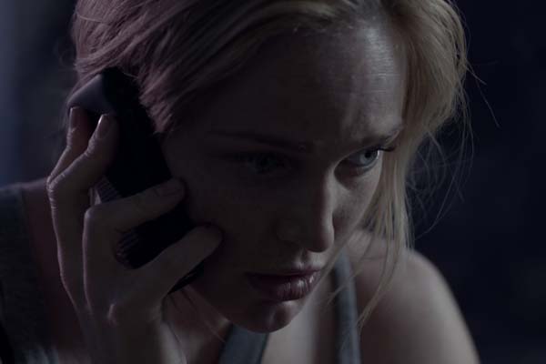 Caity Lotz dans The Pact (2012)