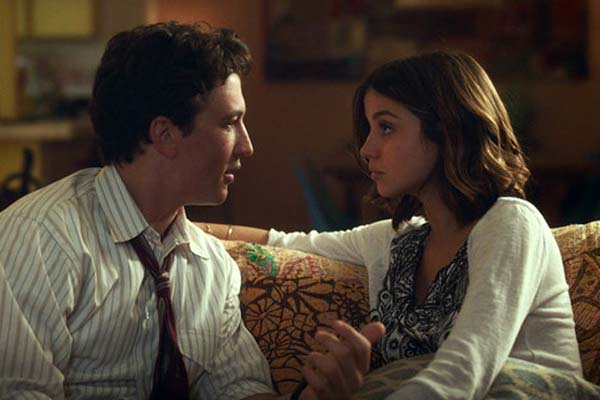 Ana de Armas et Miles Teller dans War Dogs (2016)