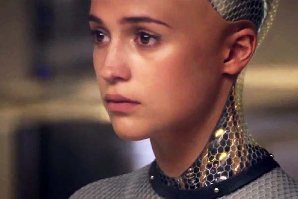 Alicia Vikander dans Ex Machina (2015)
