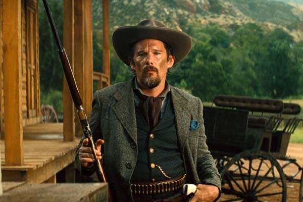 Ethan Hawke dans Les sept mercenaires (2016)