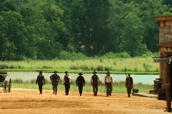 Les sept mercenaires (2016)