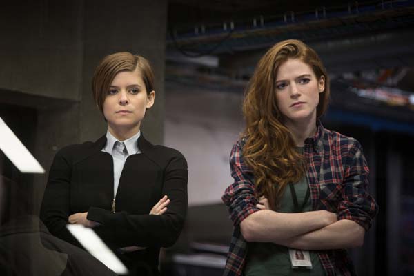 Kate Mara et Rose Leslie dans Morgane (2016)