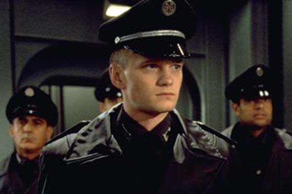 Neil Patrick Harris dans Starship Troopers (1997)
