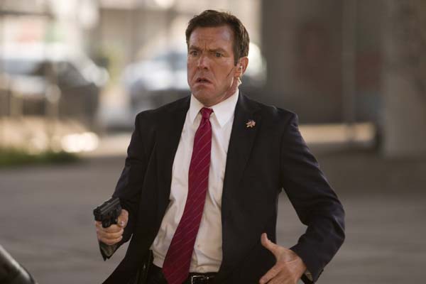 Dennis Quaid dans Angles d'attaque (2008)